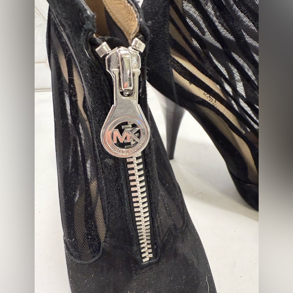 Michael Kors Fulton Black Suede & Mesh Bootie Size 8.5 Stiletto Boots Zippered - Picture 3 of 10